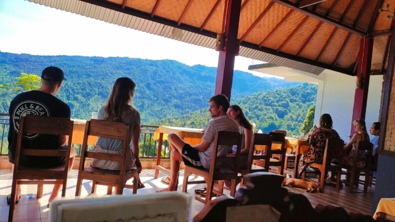 Aris Homestay And Warung Made Мундук Екстер'єр фото