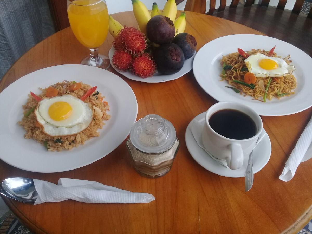 Aris Homestay And Warung Made Мундук Екстер'єр фото